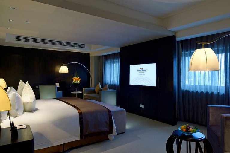 Bedroom 15