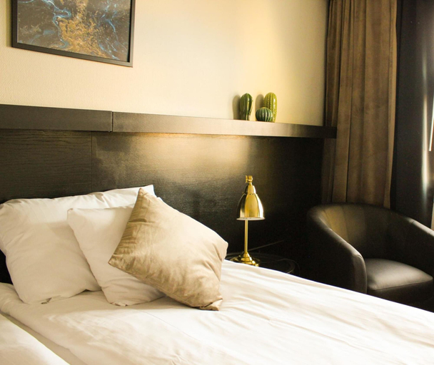 Bedroom 2, Kumla Hotel, Kumla