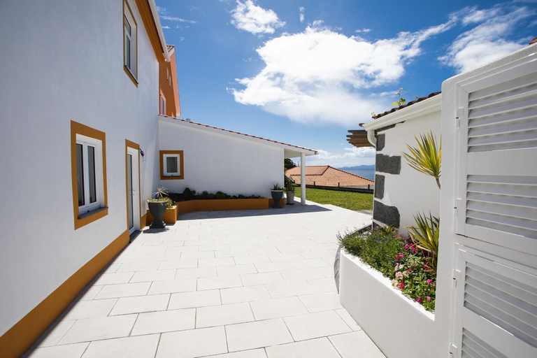 Exterior & Views 2, Casa d'Avó Guesthouse, Velas