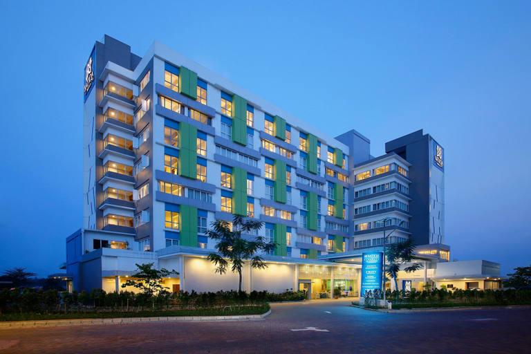 Exterior & Views 2, BATIQA Hotel & Apartments Karawang, Karawang