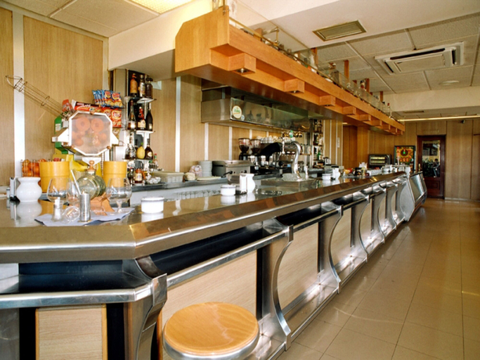 Food & Drinks 5, Los Angeles, Cantabria
