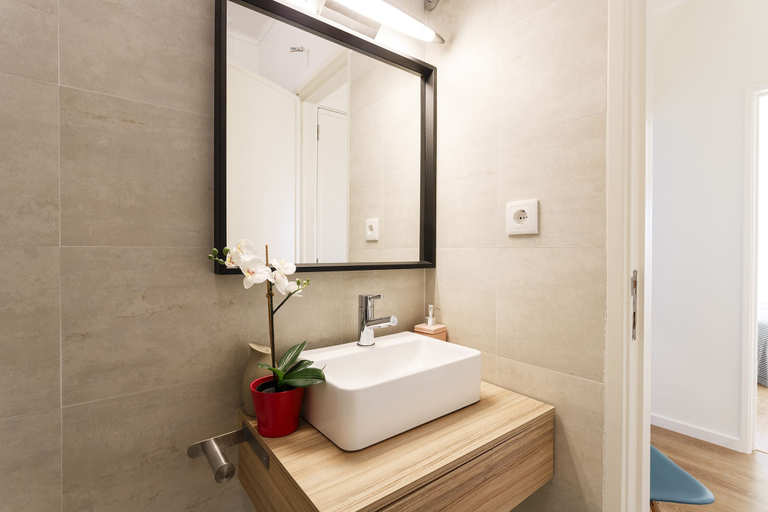 Bathroom 3, Anjos Premium Apartment, Lisbon