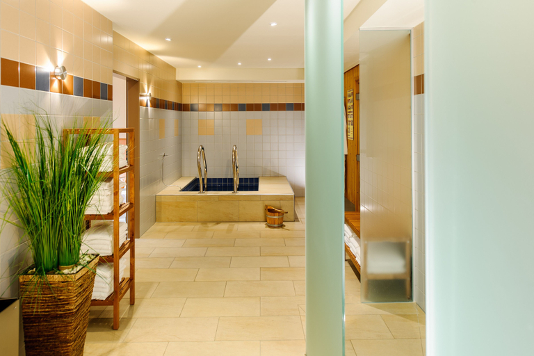 Bathroom 5, Mercure Hotel Schweinfurt Maininsel, Schweinfurt