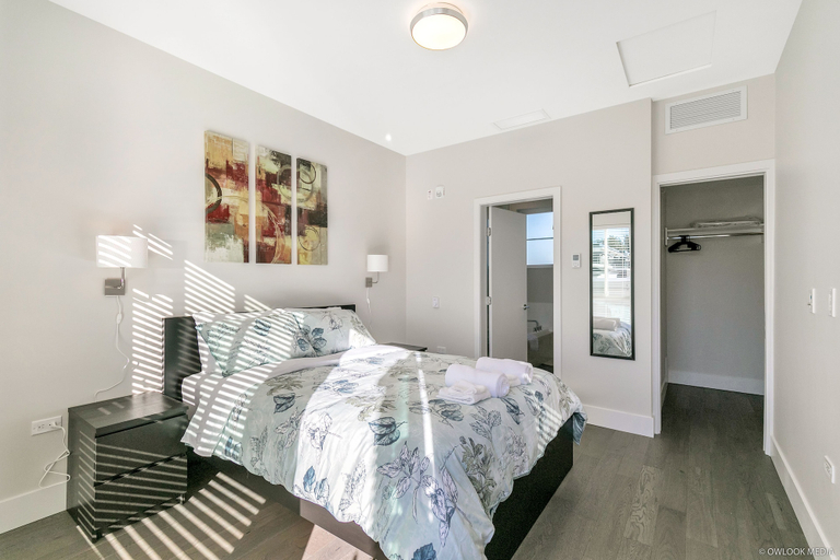 Bedroom 3, Modern Townhouse at Marine by Elevate Rooms, Greater Vancouver