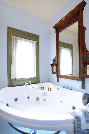 Bathroom 4, Villa Pasiphae, Faistos