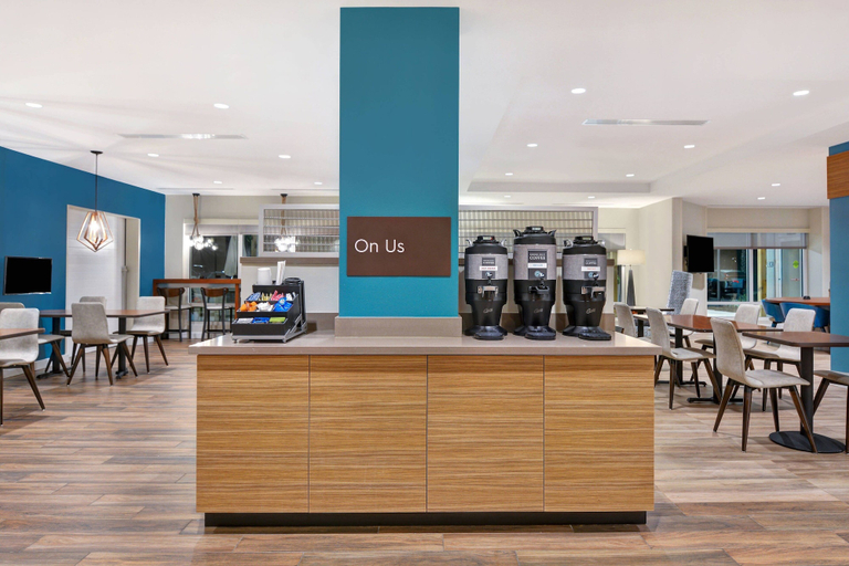 Food & Drinks 5, TownePlace Suites by Marriott Panama City Beach Pier Park, Bay