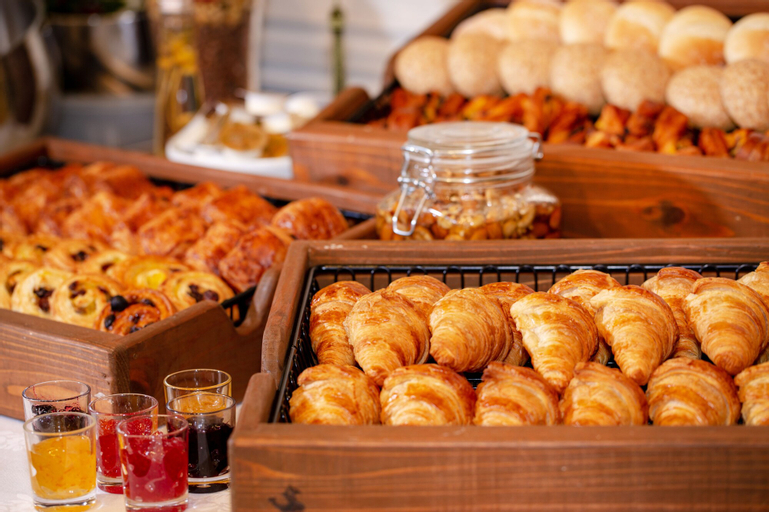 Food & Drinks 6
