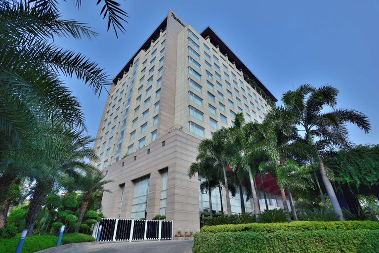 Exterior & Views 2, Radisson Blu Hotel Indore, Indore