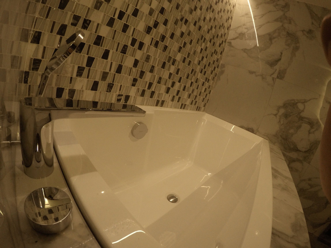 Bedroom 4, Citizen Hotel, Makati City