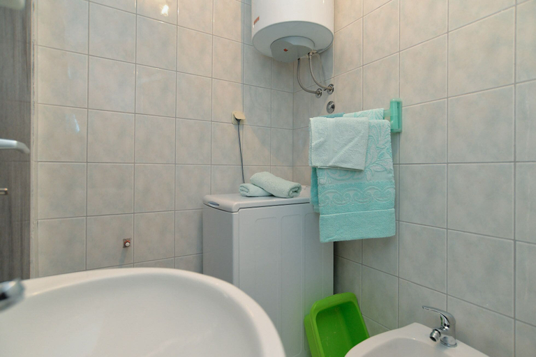 Bathroom 3, Apartment 1803, Vodnjan