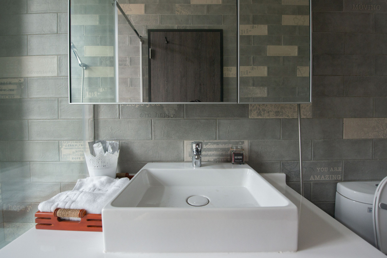 Bathroom 3, MH48 Hotel, Pingtung