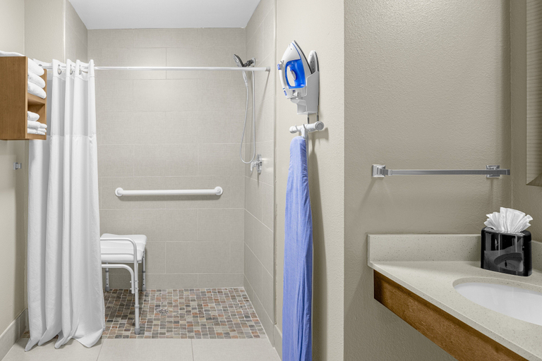 Bathroom 5, Staybridge Suites CHATTANOOGA-HAMILTON PLACE, Hamilton
