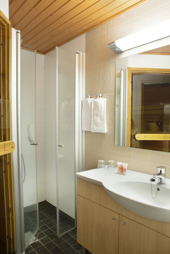 Bathroom 4, Lapland Hotels Riekonlinna, Lapland