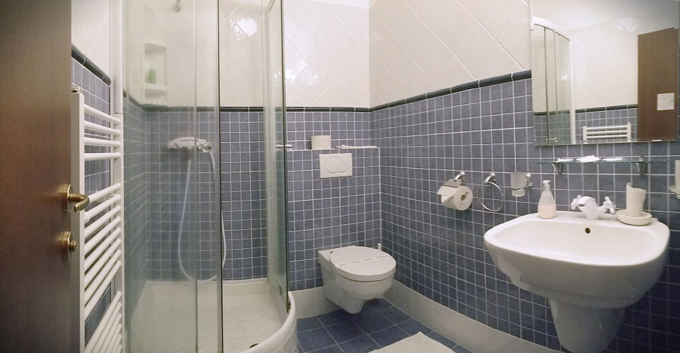 Bathroom 5, Hotel Bojnický vínny dom, Prievidza