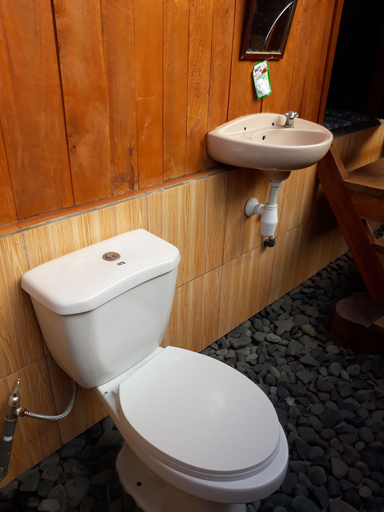 Bathroom 3, Menjangan Hostel, Buleleng
