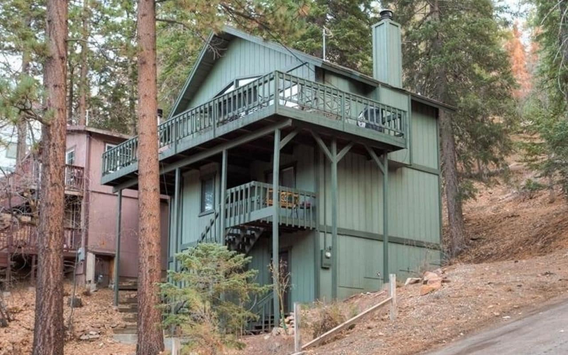Exterior & Views, Tree Top Falls, San Bernardino