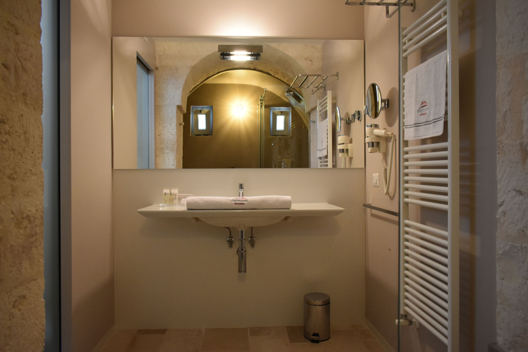 Bathroom 5, Masseria Grofoleo, Bari