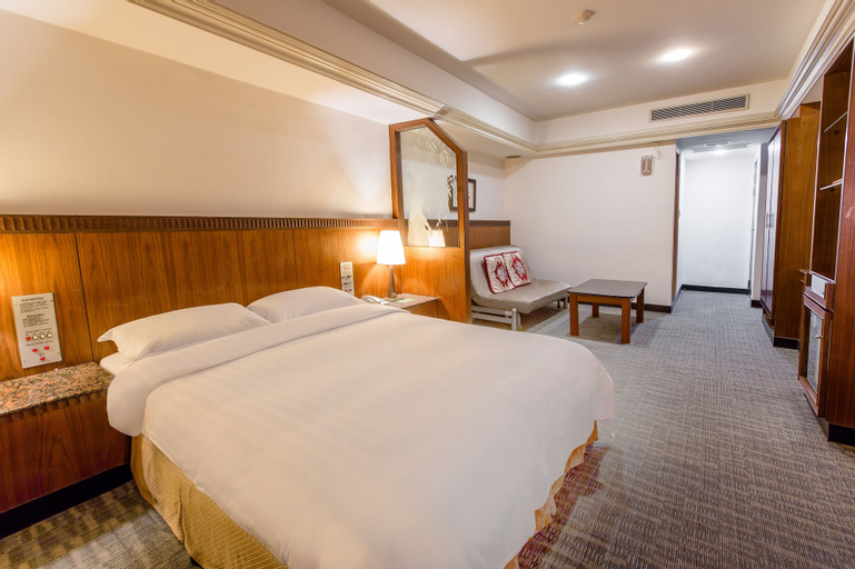 Bedroom 14