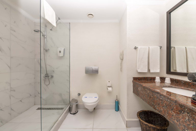 Bathroom 4, Transatlantik Hotel & Spa -  Ultra All Inclusive, Kemer