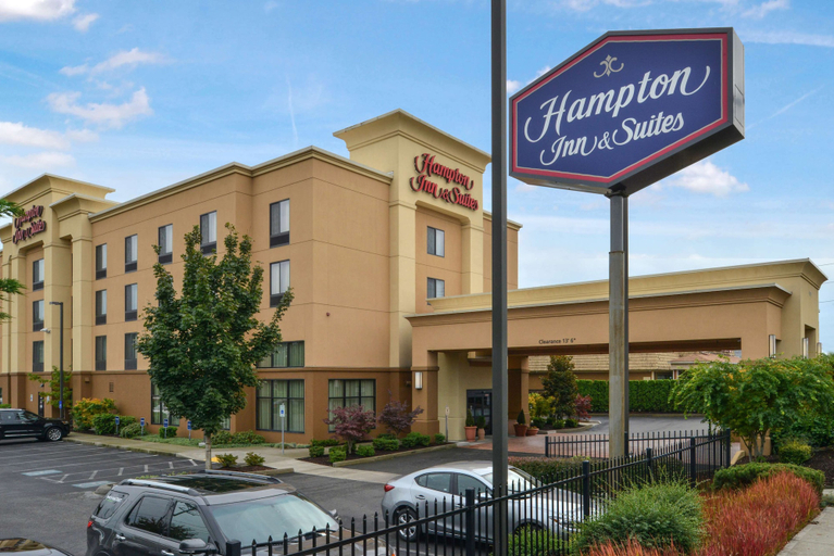Exterior & Views 1, Hampton Inn & Suites Tacoma, Pierce