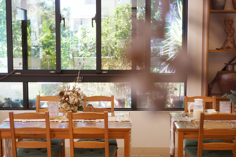 Food & Drinks 4, Pottery Flower B&B, Nantou