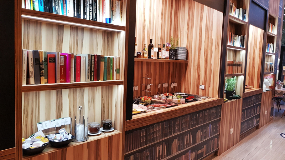 Food & Drinks 5, Science Hotel, Szeged