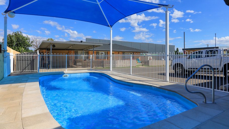 Sport & Beauty 4, Gunnedah Motor Inn, Gunnedah