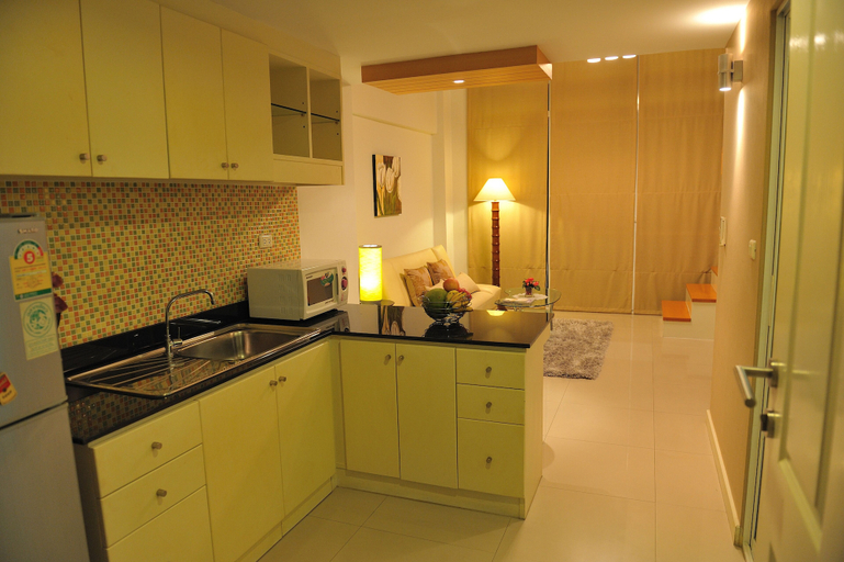 Others 5, Duplex 21 Apartment, Wang Thonglang