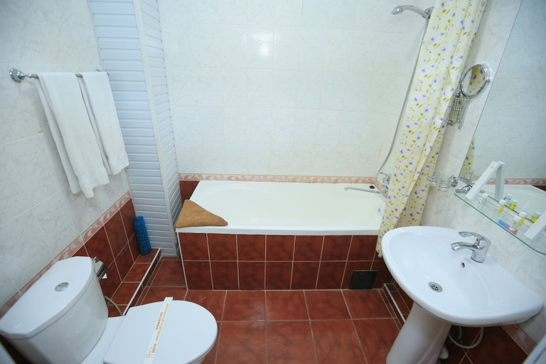 Bathroom 5, Asia Hotel Fergana, Farg'ona