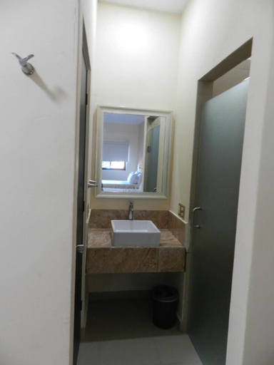 Bathroom 4, Navola Inn, Culiacán