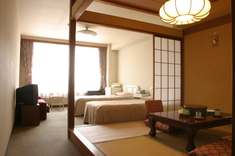 Bedroom 3, Hotel Shiraiwa, Unknown7