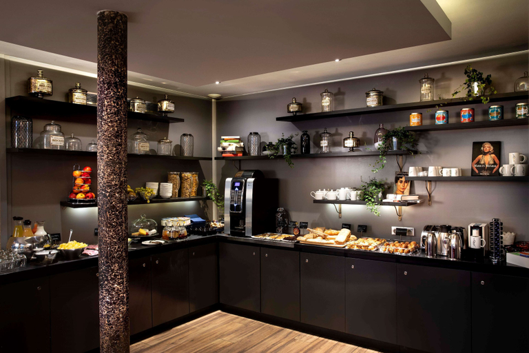 Food & Drinks 5, Hotel Mademoiselle, Paris