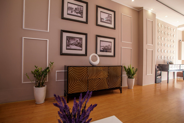 Sense Legend Hotel, Quận 1
