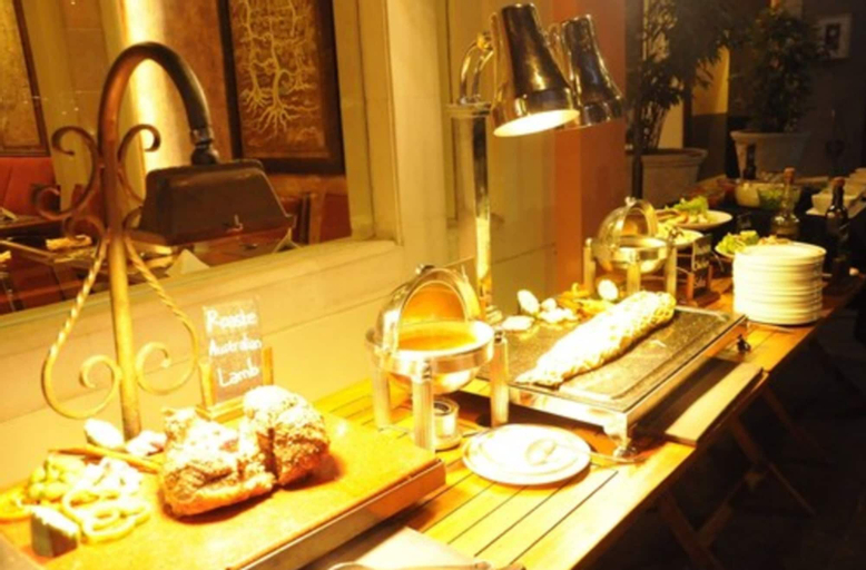 Food & Drinks 20
