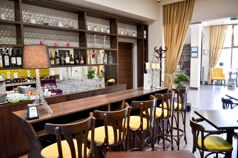 Food & Drinks 5, Capitolina City Chic Hotel, Cluj-napoca