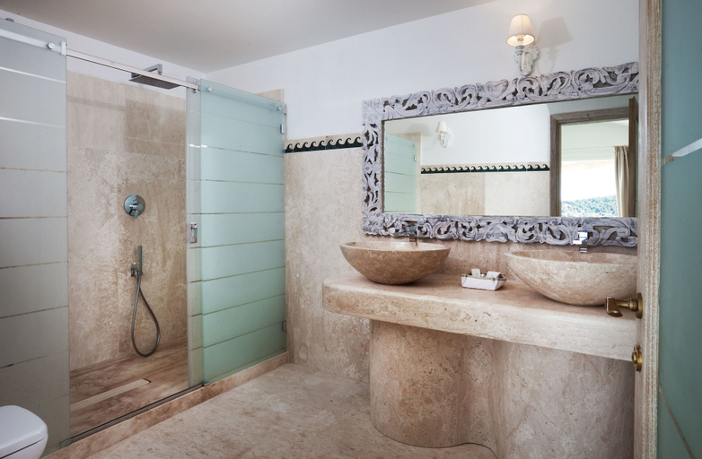 Bathroom 5, Hotel Pulicinu, Olbia-Tempio
