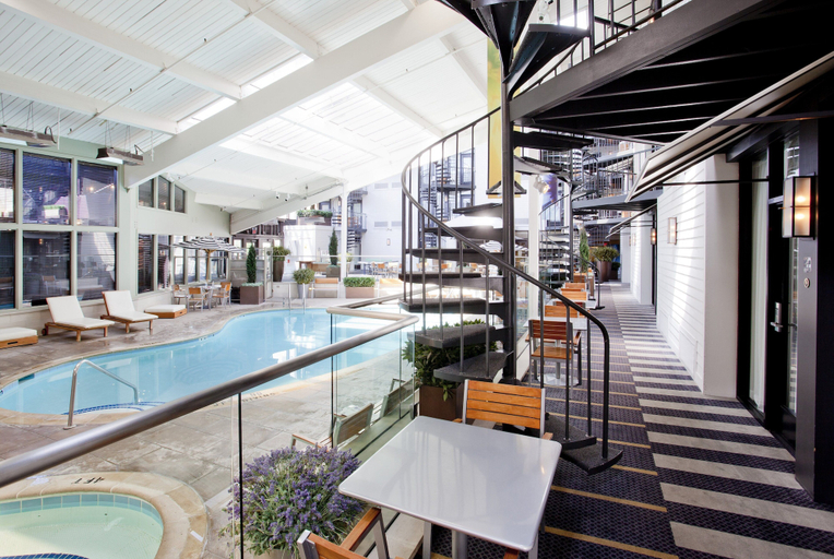 Sport & Beauty 2, Weber's Hotel & Restaurant, Washtenaw
