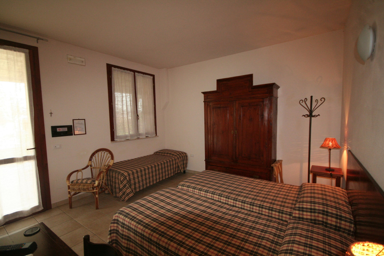 Bedroom 4, Agriturismo Corte San Girolamo, Mantua