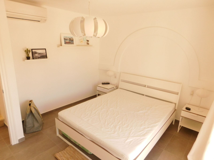 Bedroom 3, Casa Camelias - A180, Girona