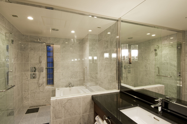 Bathroom 5, Hotel Okura Kyoto, Kyoto