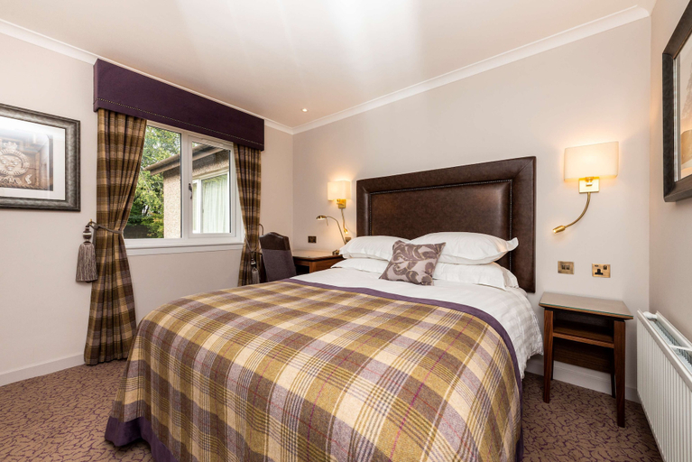 Bedroom 3, Macdonald Inchyra Hotel & Spa, Falkirk