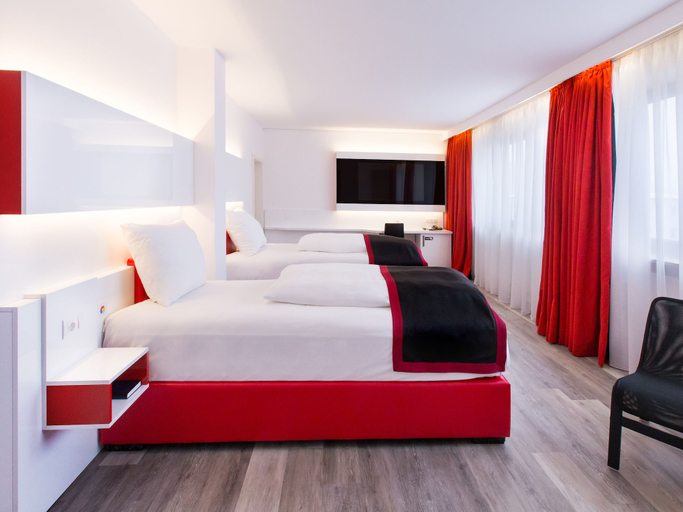 Bedroom 3, DORMERO Hotel Burghausen, Altötting