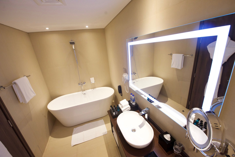 Bathroom 5, Carnelian By Glory Bower Hotel, Seeb