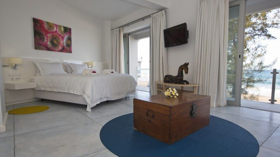 Bedroom 2, Hotel Tofo Mar, Jangamo