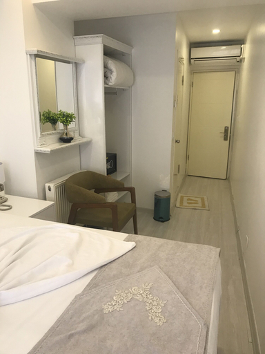 Bedroom 4, Beyhan Hotel, Fatih