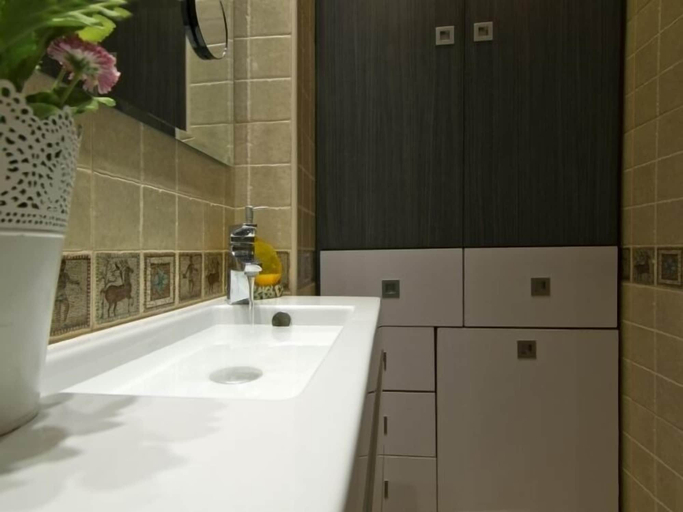 Others 5, Apartamento Juan La Marina, Barcelona