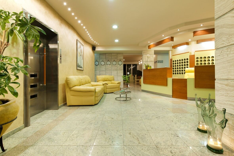 Others 5, Axos Hotel, Crete