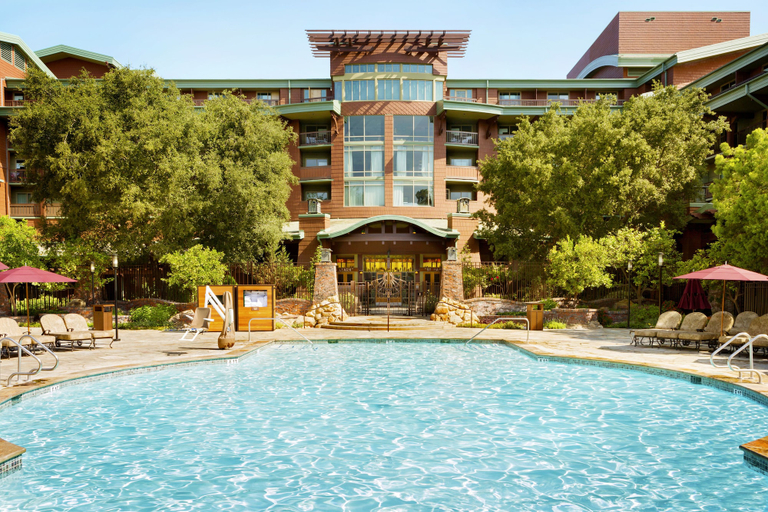 Sport & Beauty 3, Disney's Grand Californian Hotel and Spa, Orange