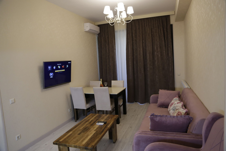 Others 5, Full Comfort Apartment at Chavchavadze, Tbilisi