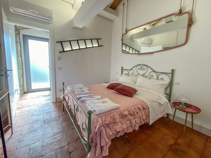 Bedroom 5, Casale 1541, Viterbo